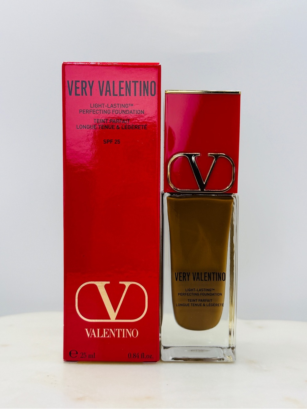 Very Valentino Light-Lasting Foundation